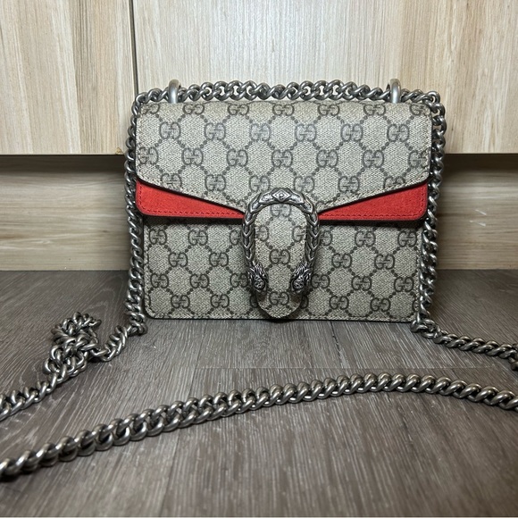 Gucci Dionysus GG Shoulder Bag with Strap - Picture 11 of 16